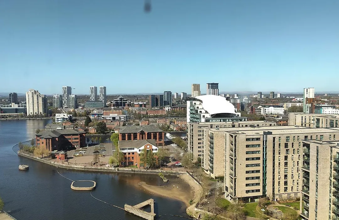 Bee City Apartment United Man - Work N Relax 500Mbps Wifi And Netflix - Penthouse-Like City & Waterfront Views-1