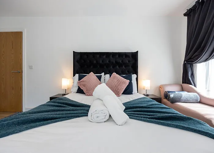 Stylish 2-Bed Apartment In Manchester City Centre